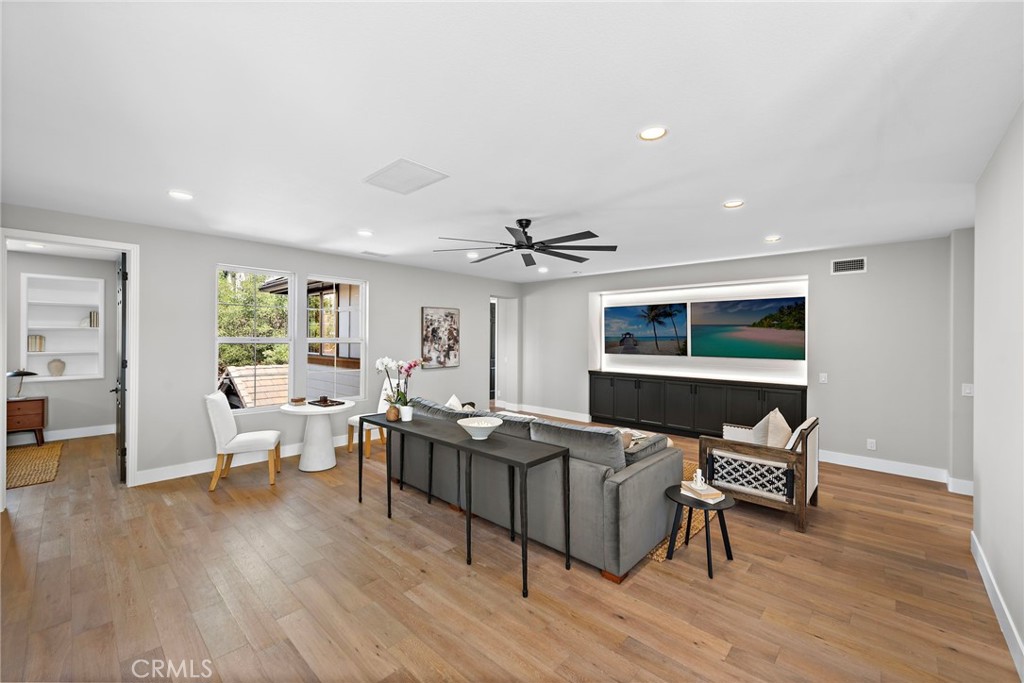 34 Vela Court