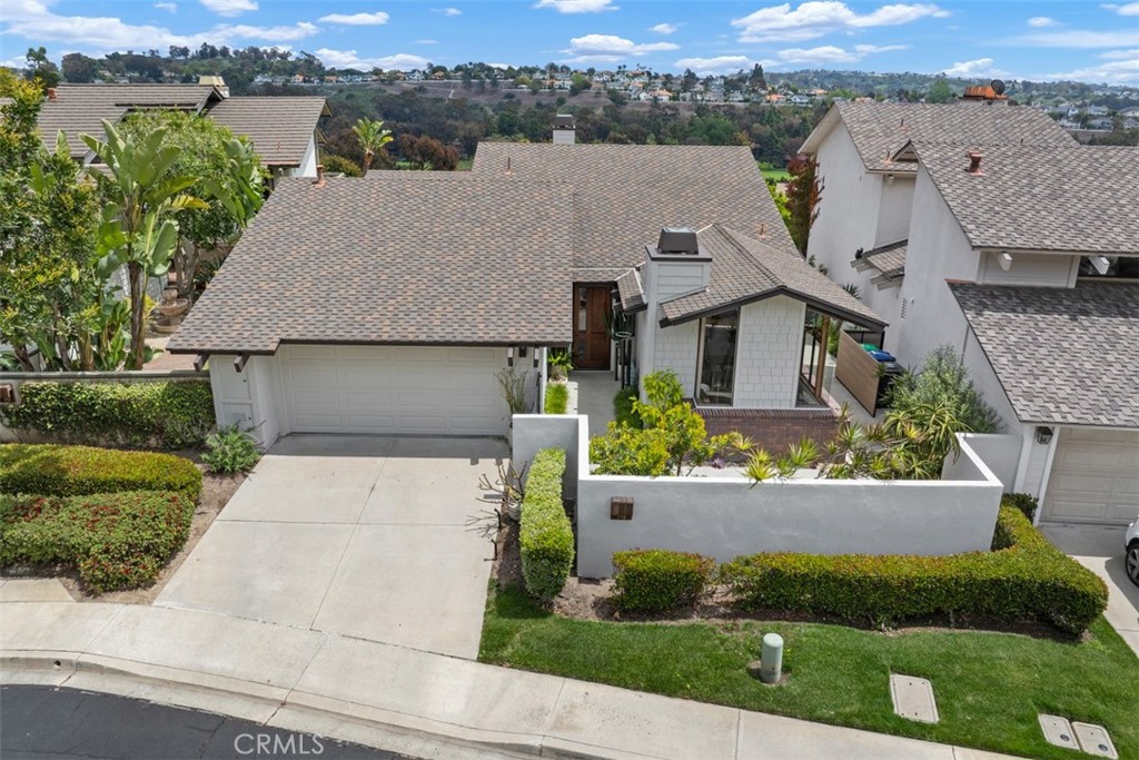 14 Woodsong Drive