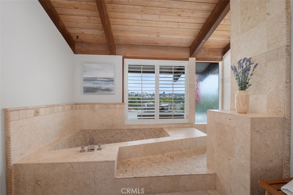 14 Woodsong Drive