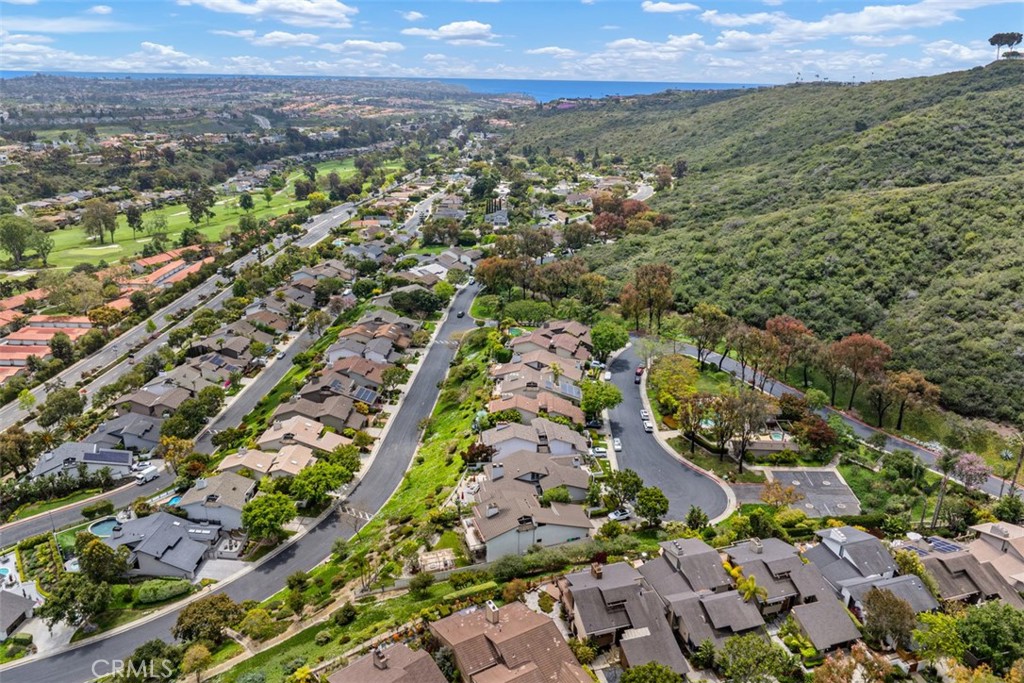 14 Woodsong Drive