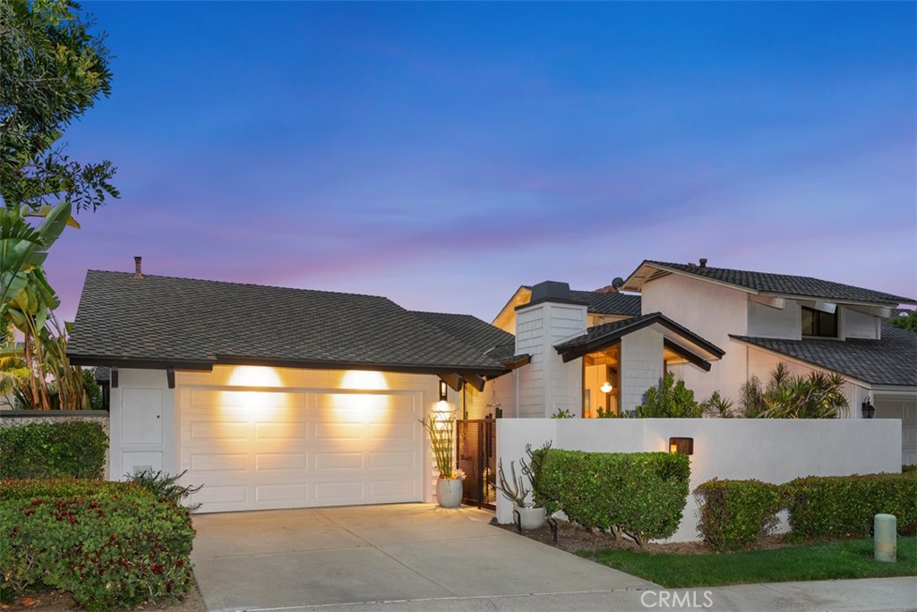 14 Woodsong Drive