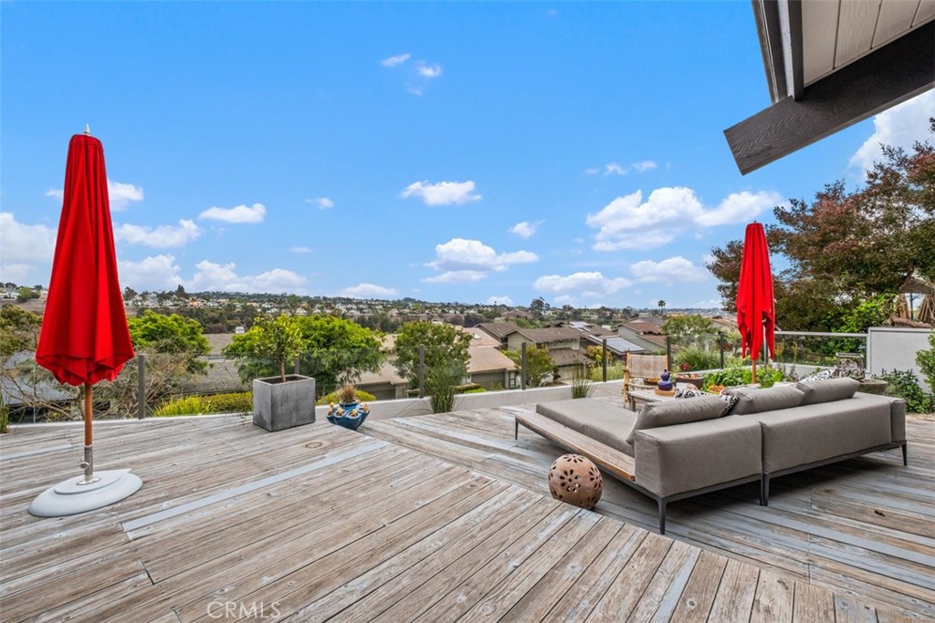 14 Woodsong Drive