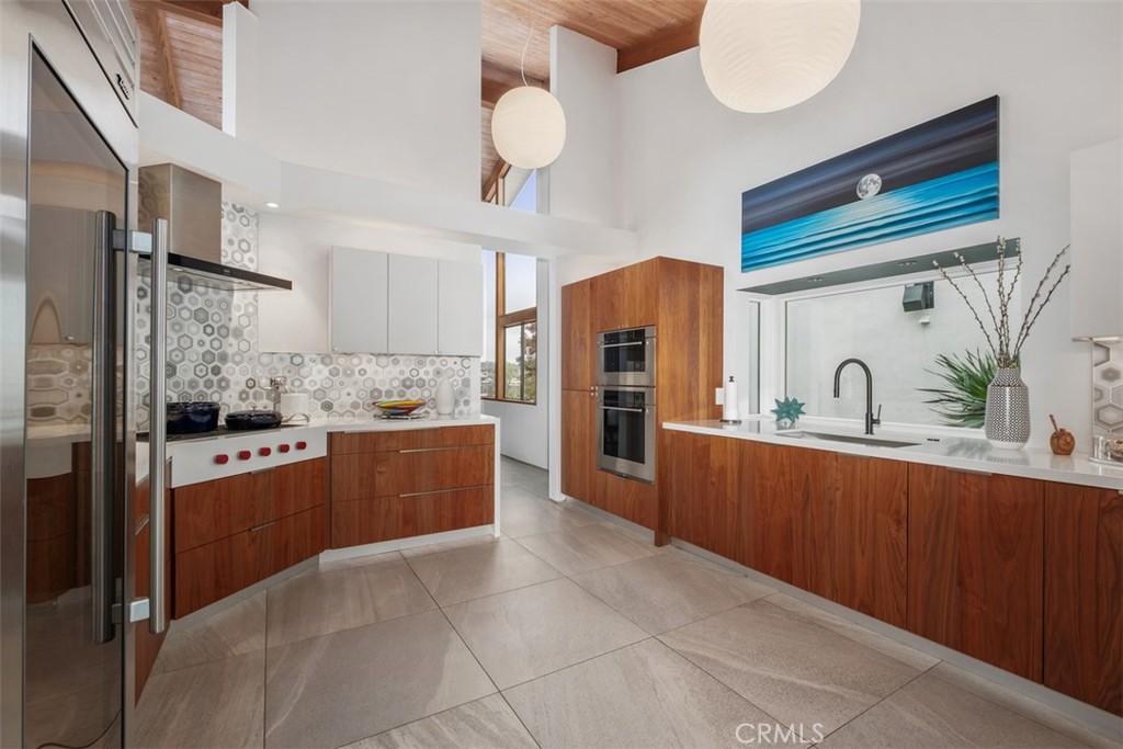 14 Woodsong Drive