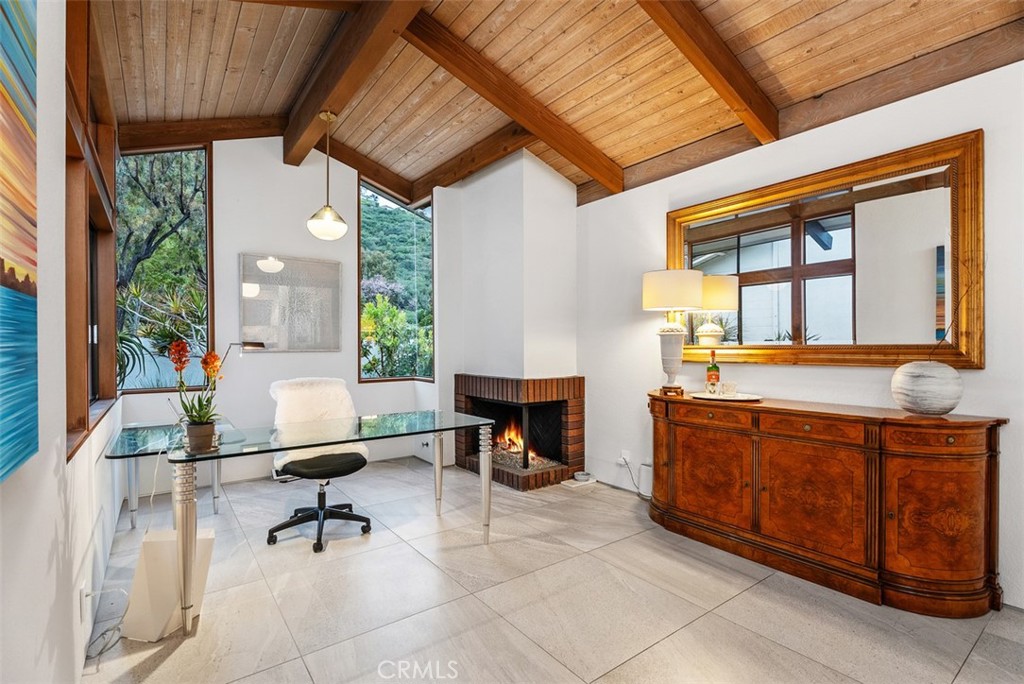 14 Woodsong Drive