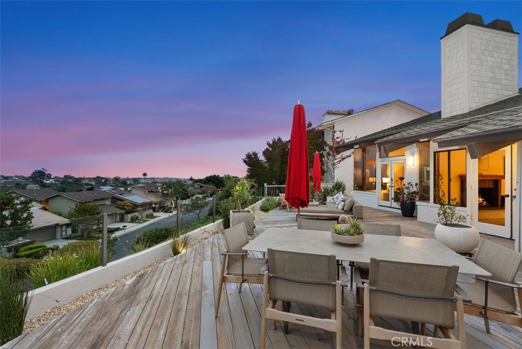 14 Woodsong Drive