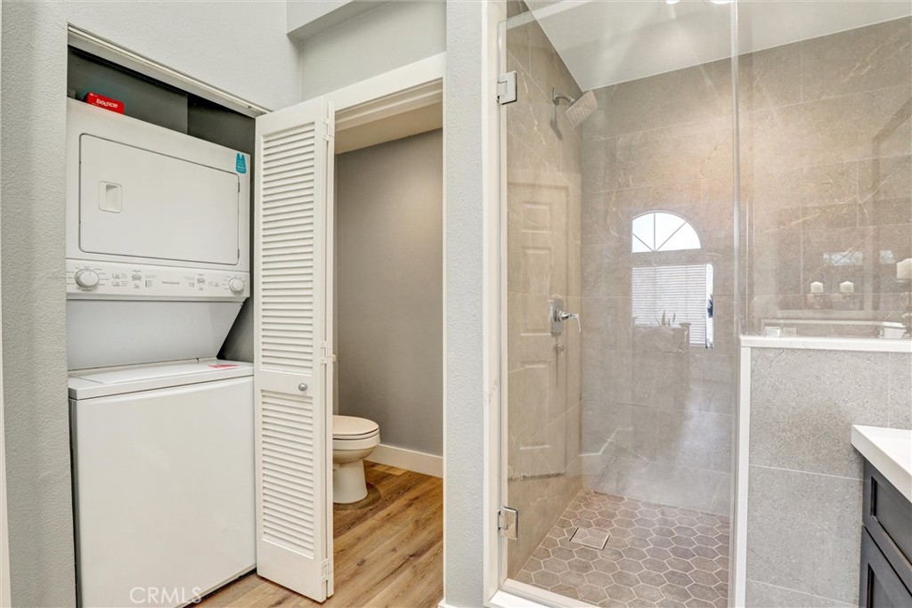 25072 Leucadia Street E