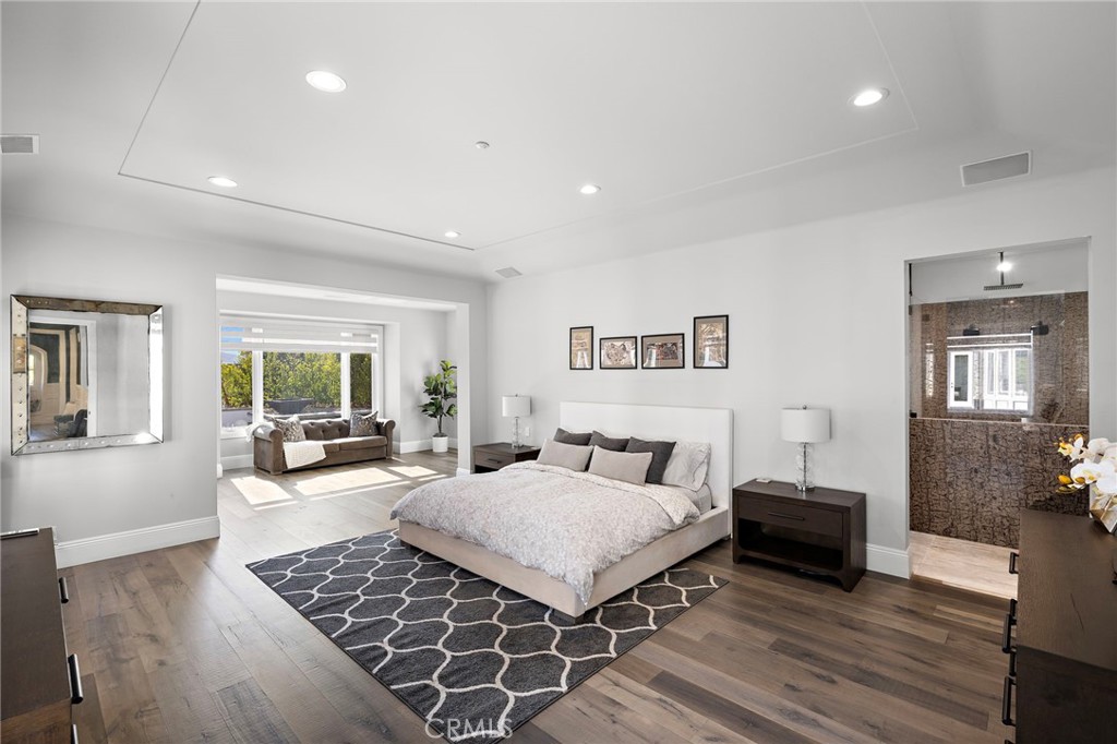 1 Falconridge Drive