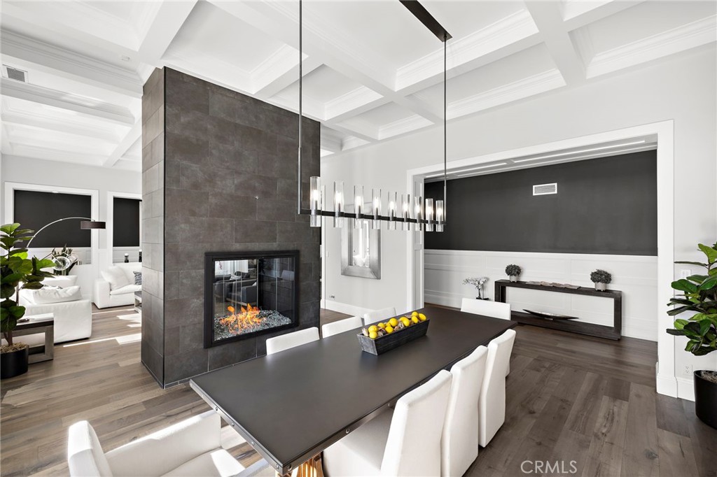 1 Falconridge Drive