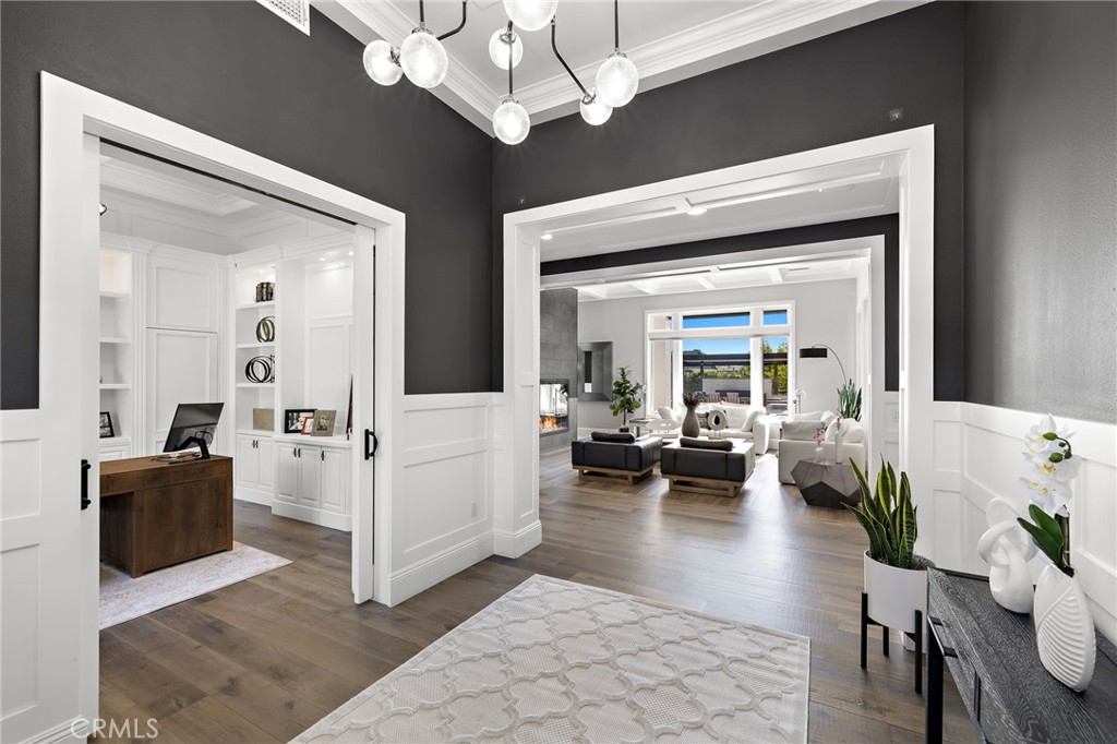 1 Falconridge Drive