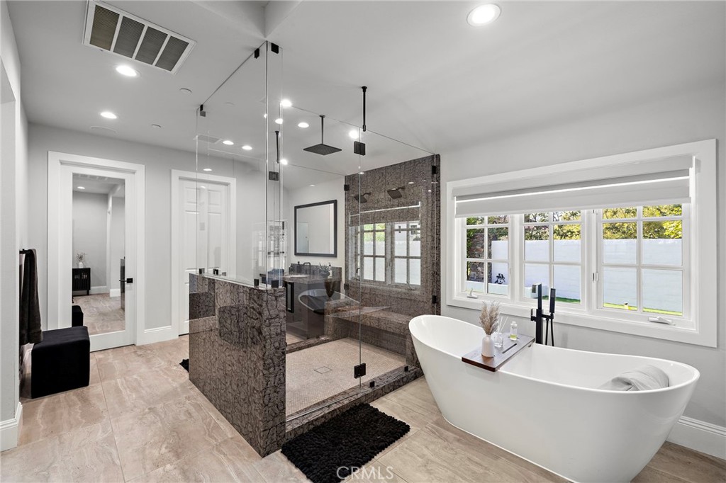 1 Falconridge Drive