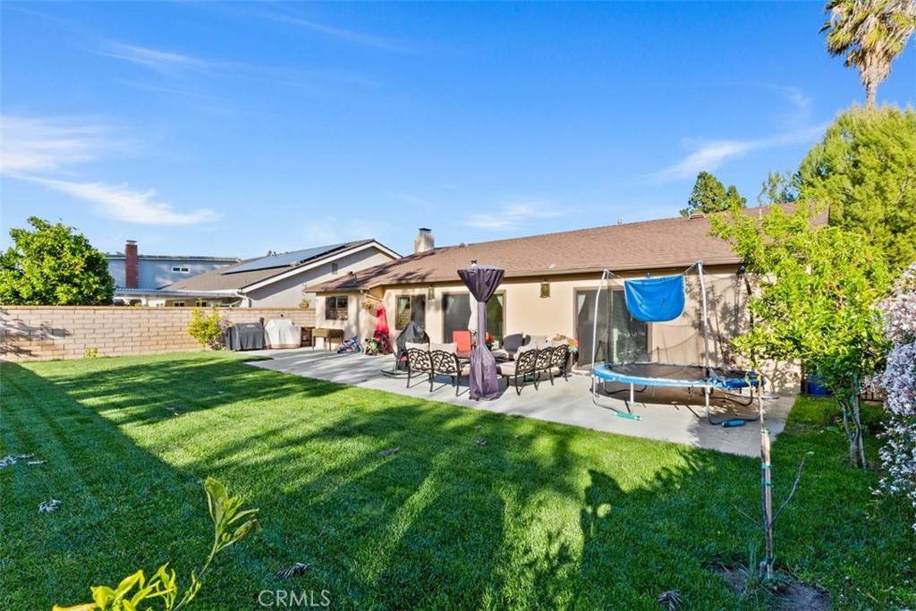 24911 Via Santa Cruz