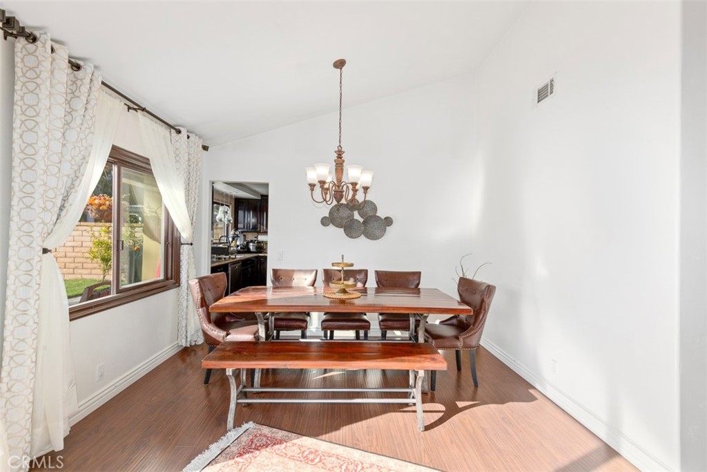 24911 Via Santa Cruz