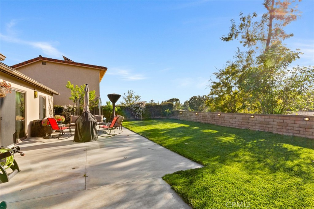 24911 Via Santa Cruz