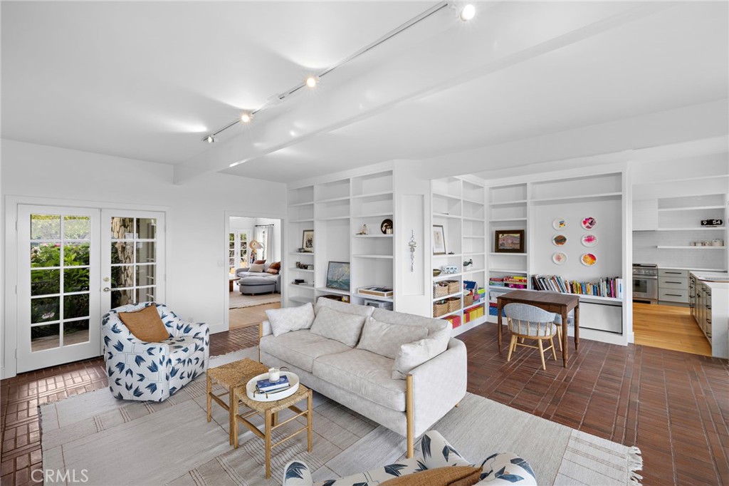 3007 Harbor View