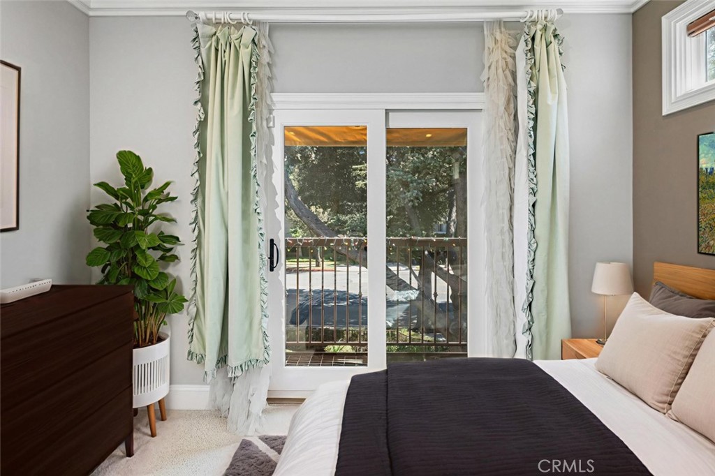 188 S Sierra Madre Boulevard 8