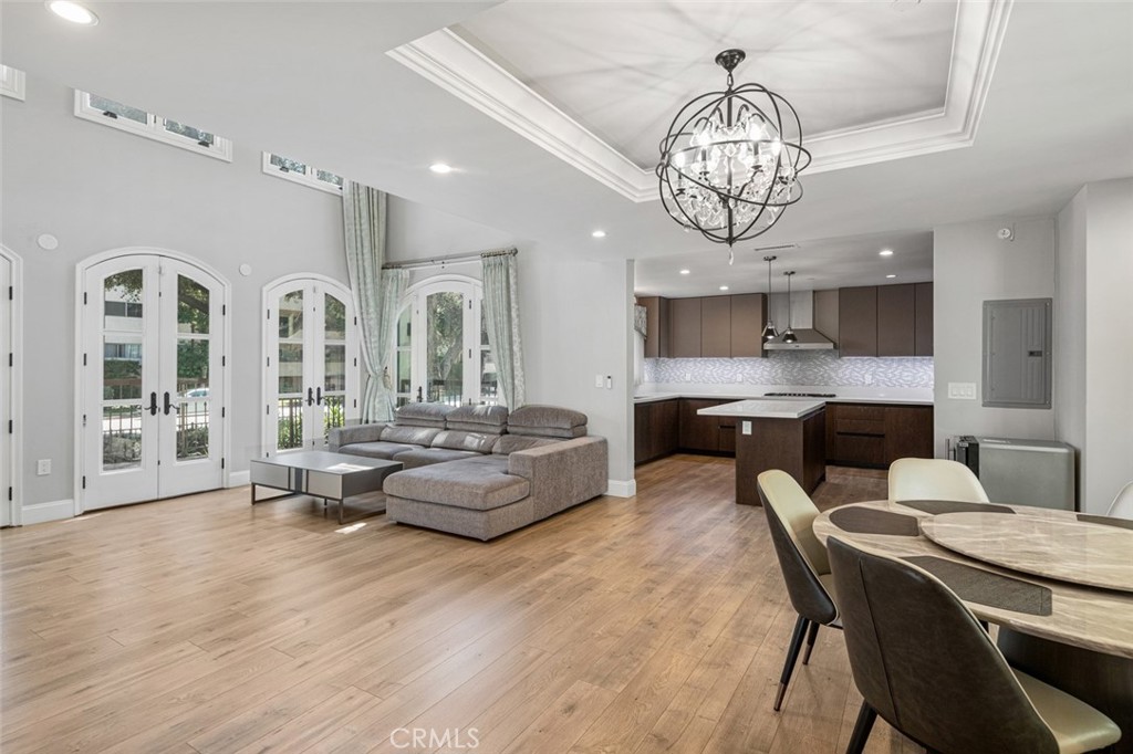 188 S Sierra Madre Boulevard 8