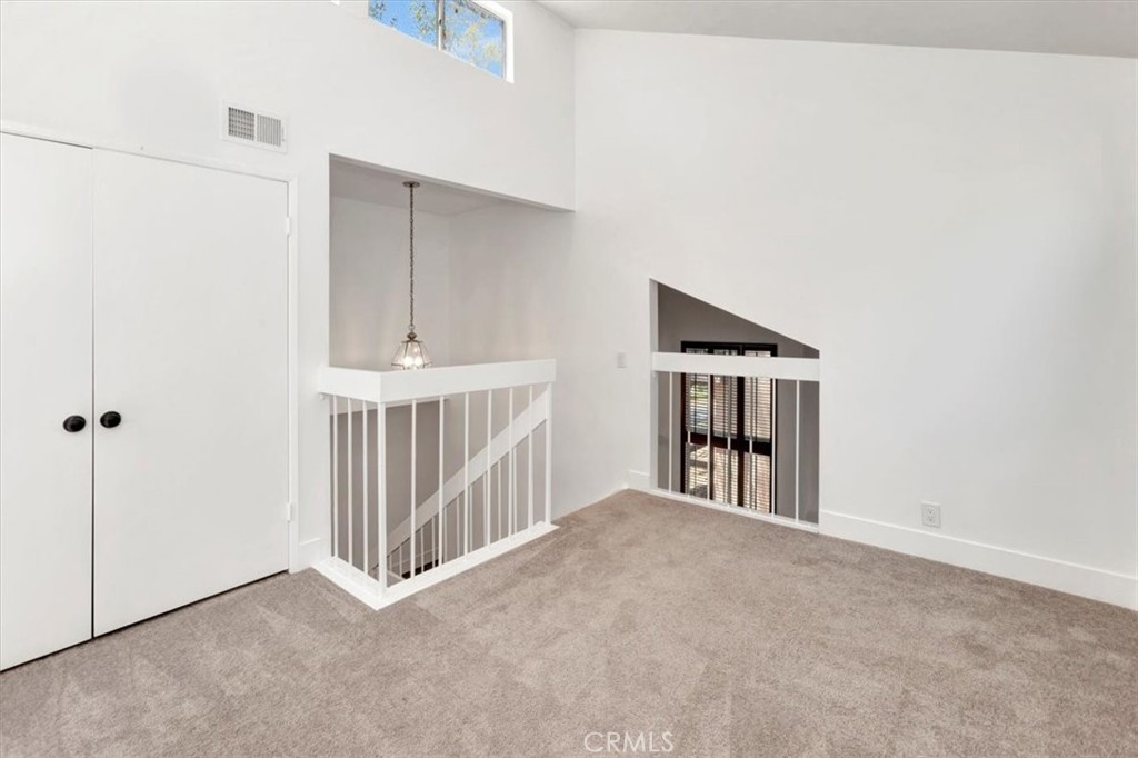 24946 Ravenswood