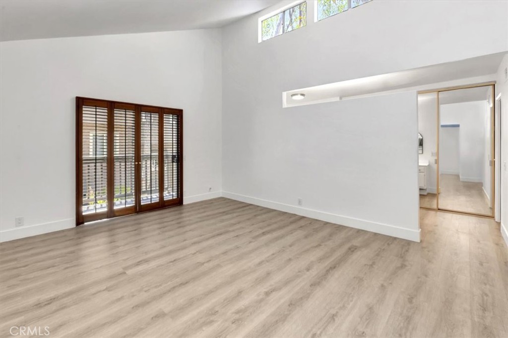 24946 Ravenswood