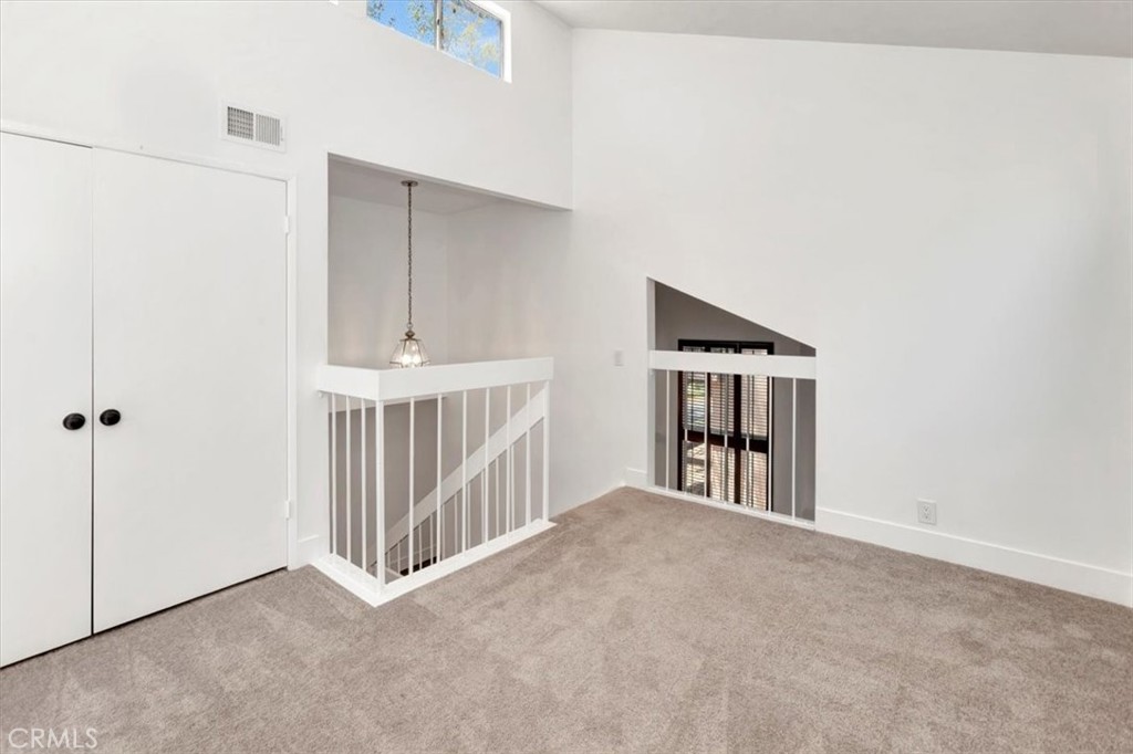 24946 Ravenswood