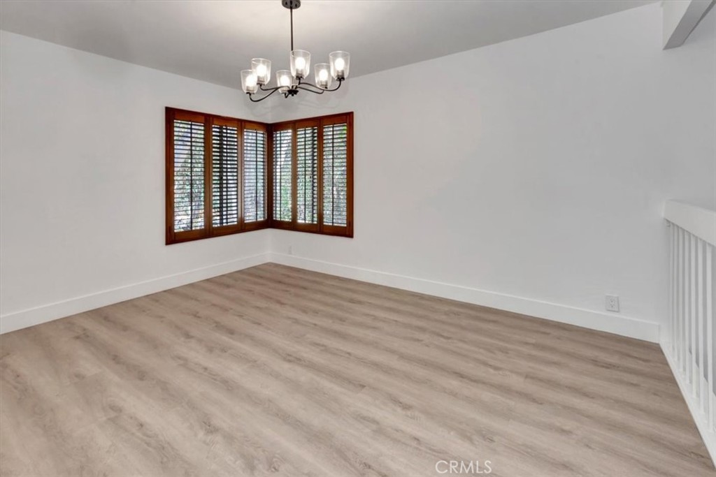 24946 Ravenswood