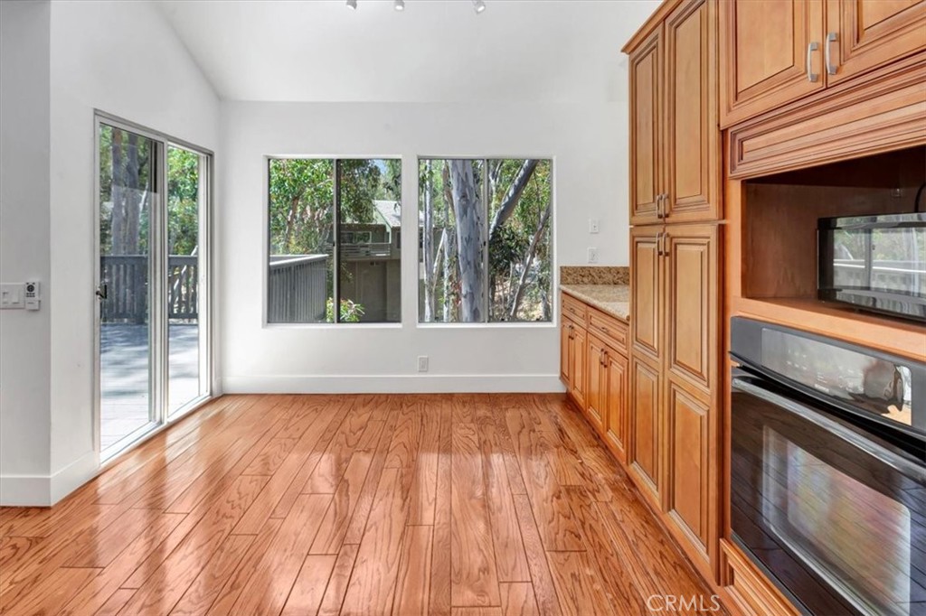 24946 Ravenswood