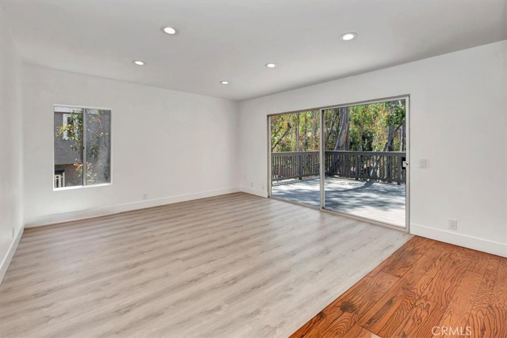 24946 Ravenswood