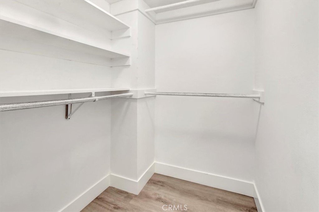 24946 Ravenswood
