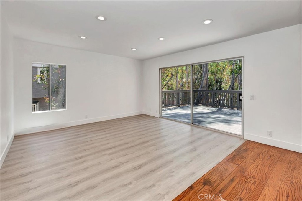24946 Ravenswood