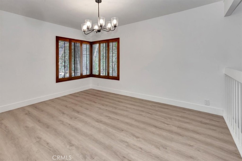 24946 Ravenswood