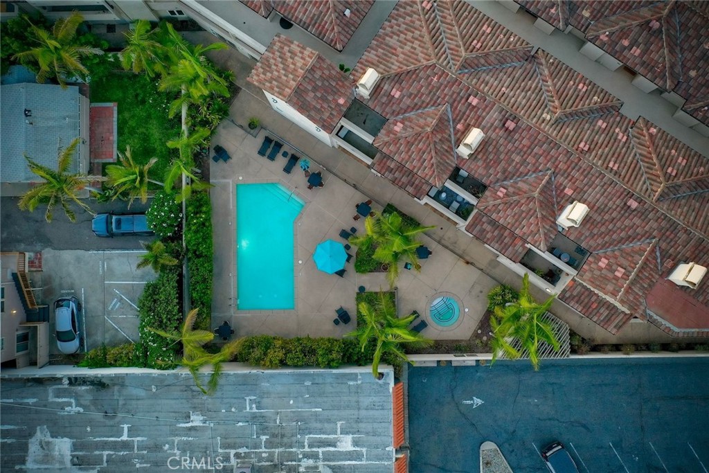 543 LAGUNA Drive