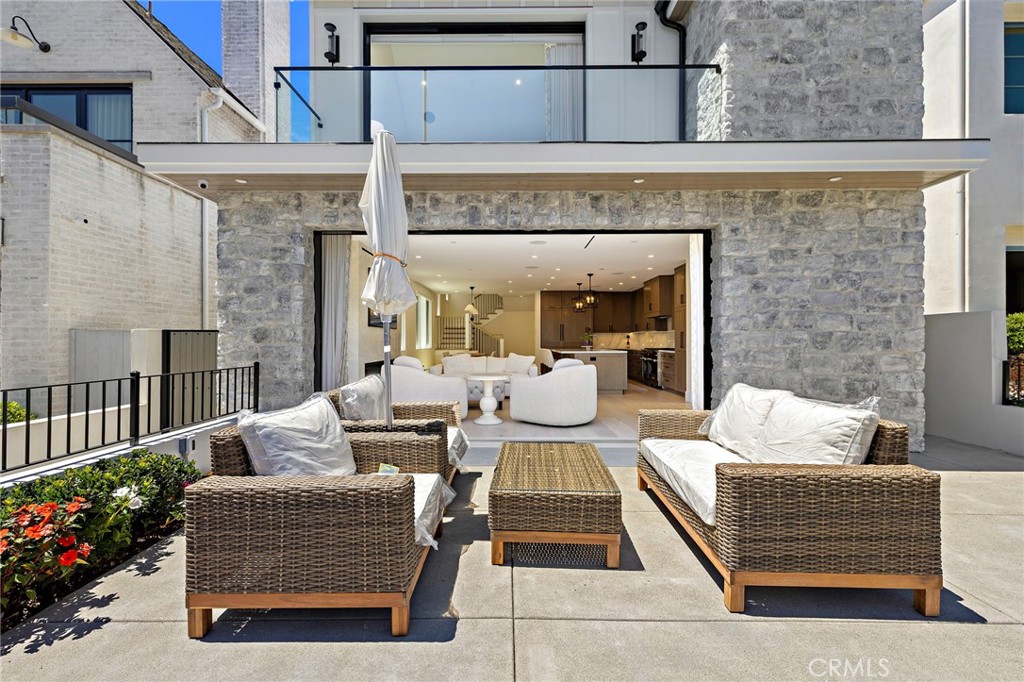 509 Carnation