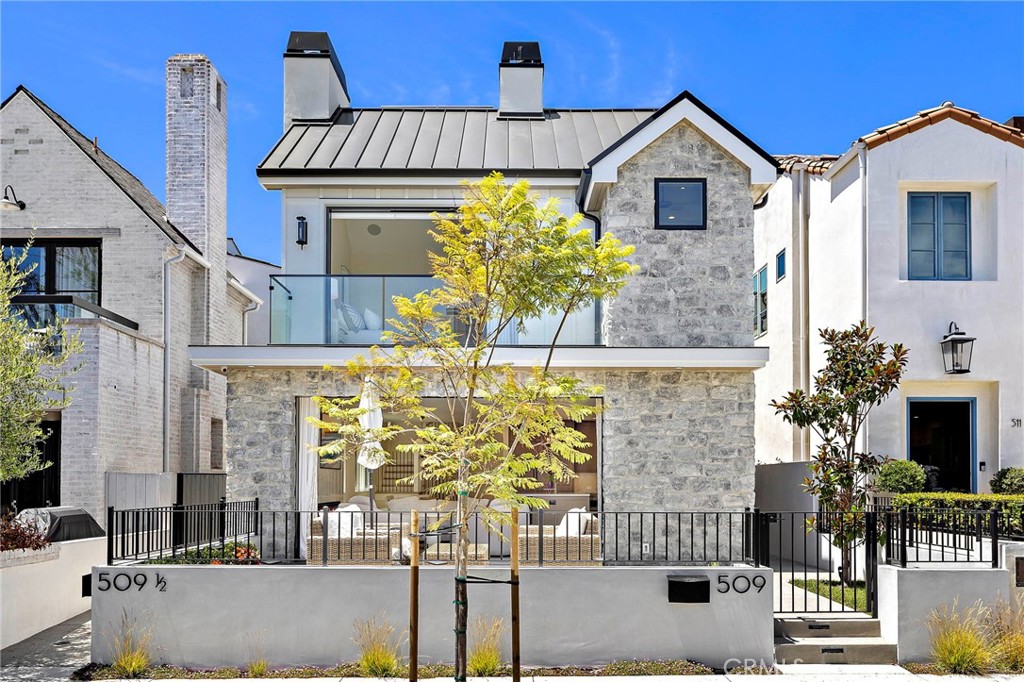 509 Carnation