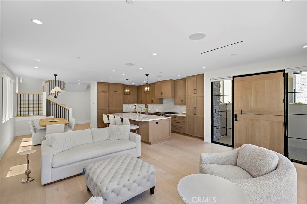 509 Carnation