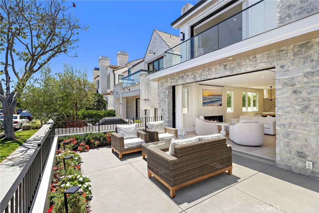 509 Carnation