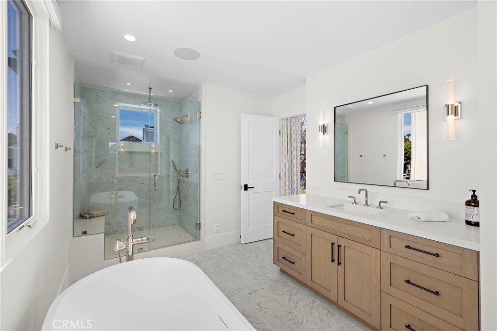 509 Carnation