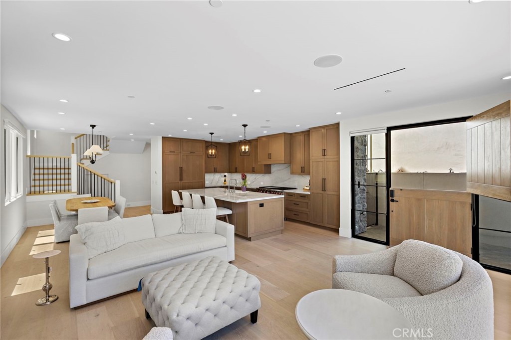 509 Carnation