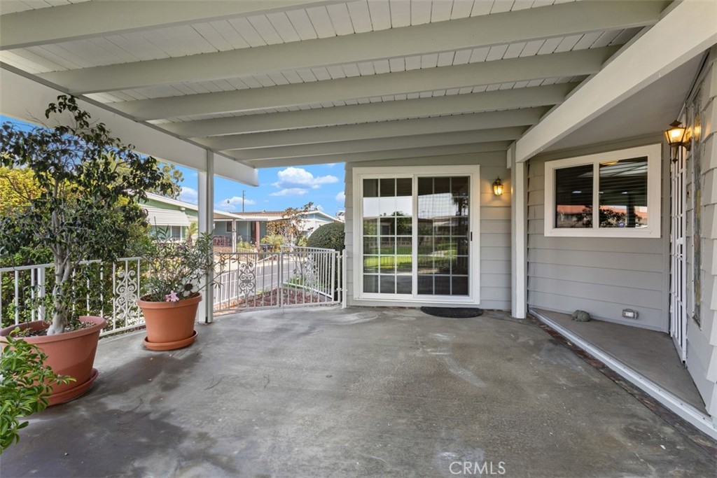 14000 Lake View Dr