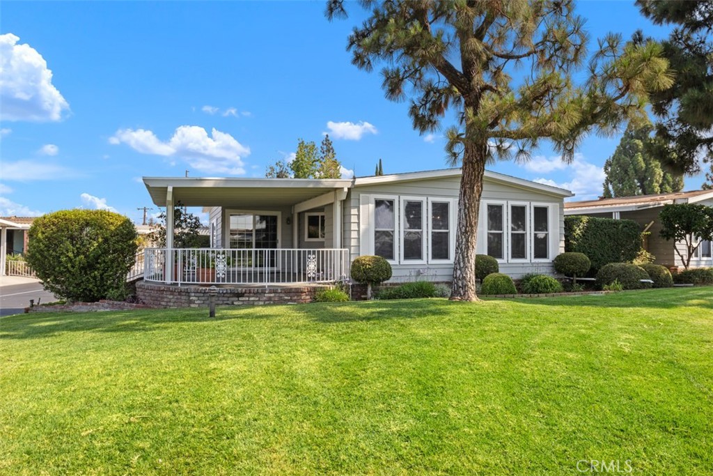 14000 Lake View Dr