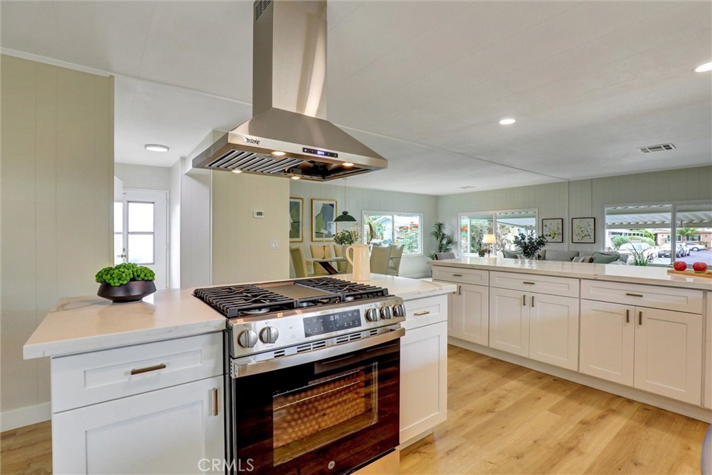 32742 Alipaz Street 94