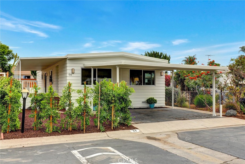 32742 Alipaz Street 94