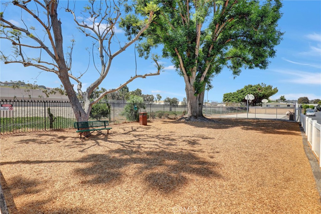 32742 Alipaz Street 94