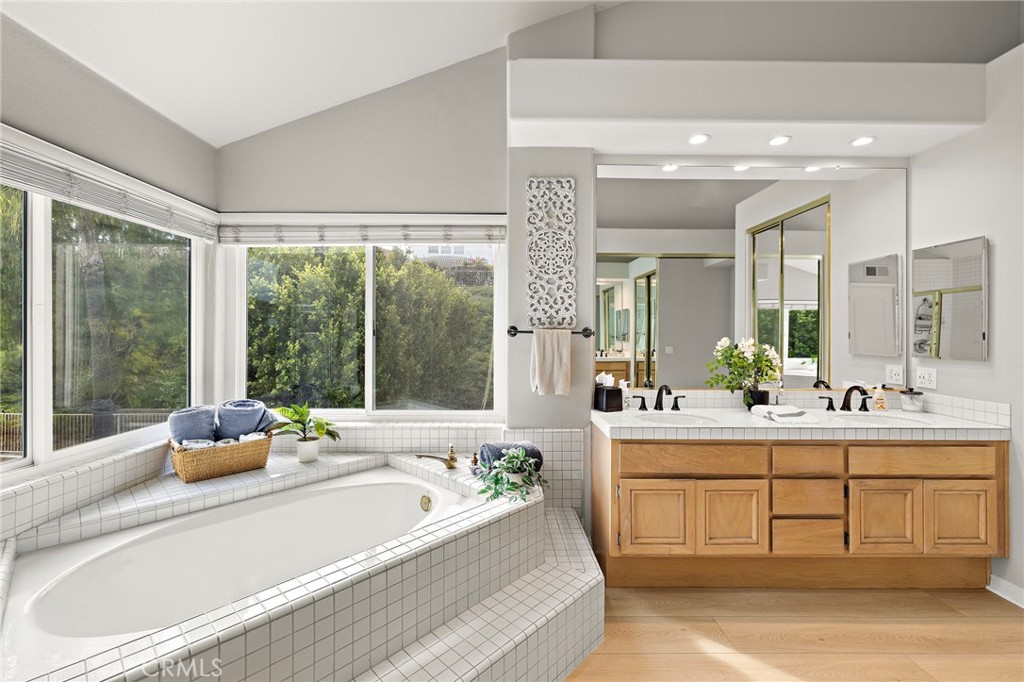 27041 Ironwood Drive