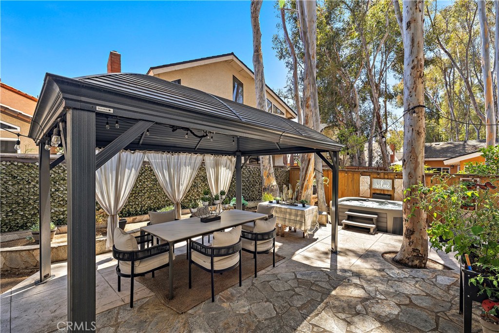 22556 Charwood Circle