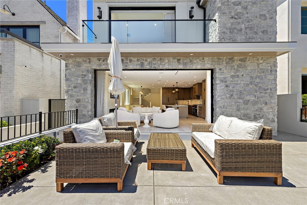 509 Carnation