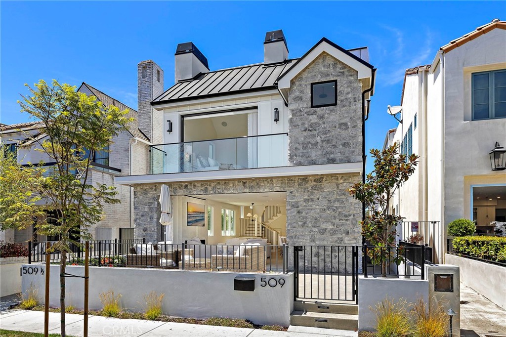 509 Carnation