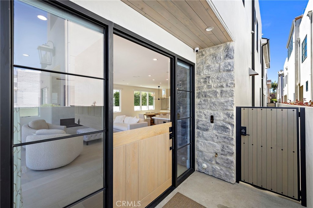 509 Carnation