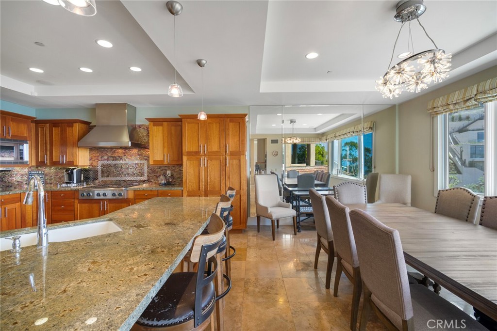 6 Pacific Vista