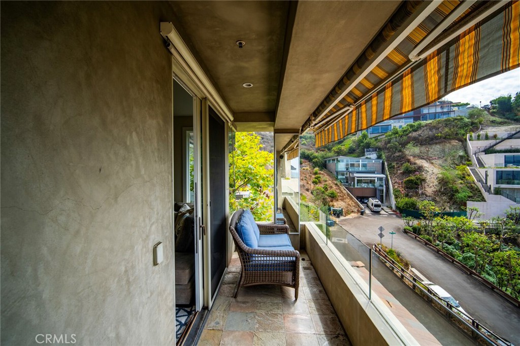 6 Pacific Vista