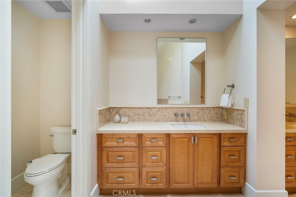 6 Pacific Vista