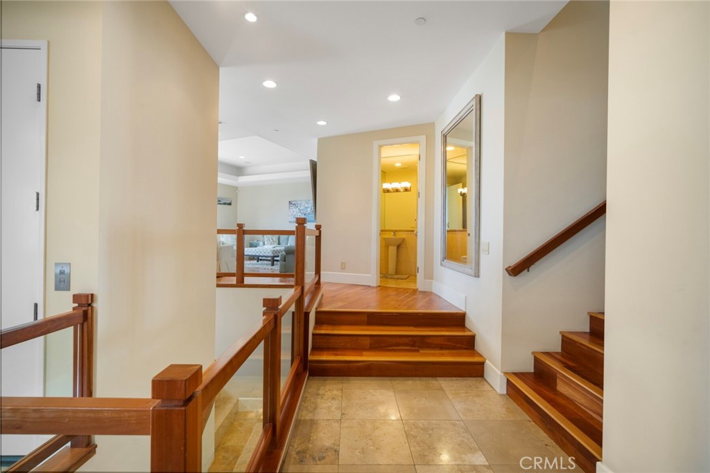 6 Pacific Vista